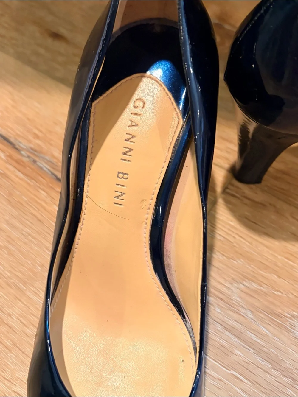 Gianni Bini Navy Patent Leather Pumps Heels Women’s Size 6.5